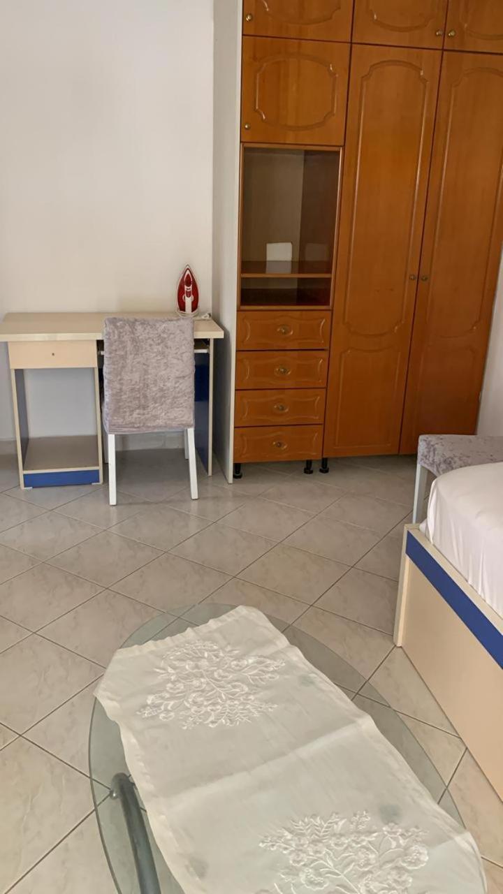 Angjelo Apartments Sarandë 외부 사진